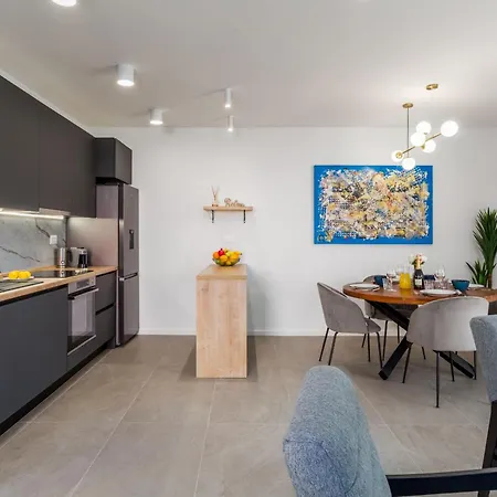 Moderne Lemon 3 Premium * Porec