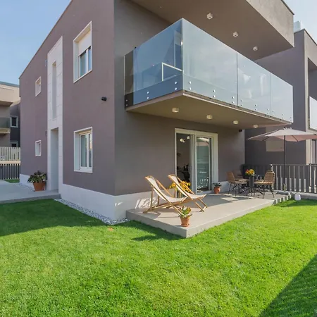 Moderne Lemon 3 Premium * Porec